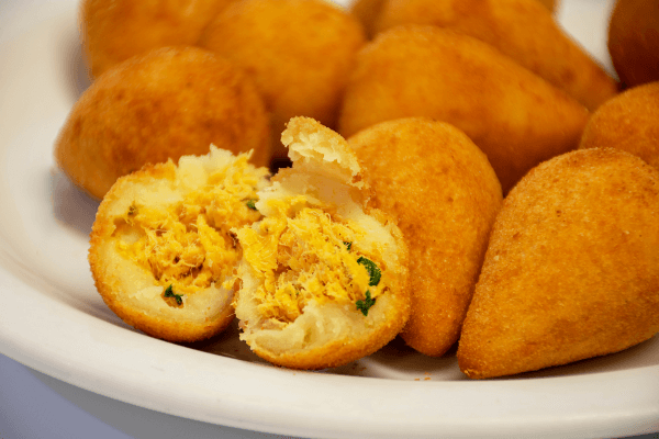 coxinha de pollo